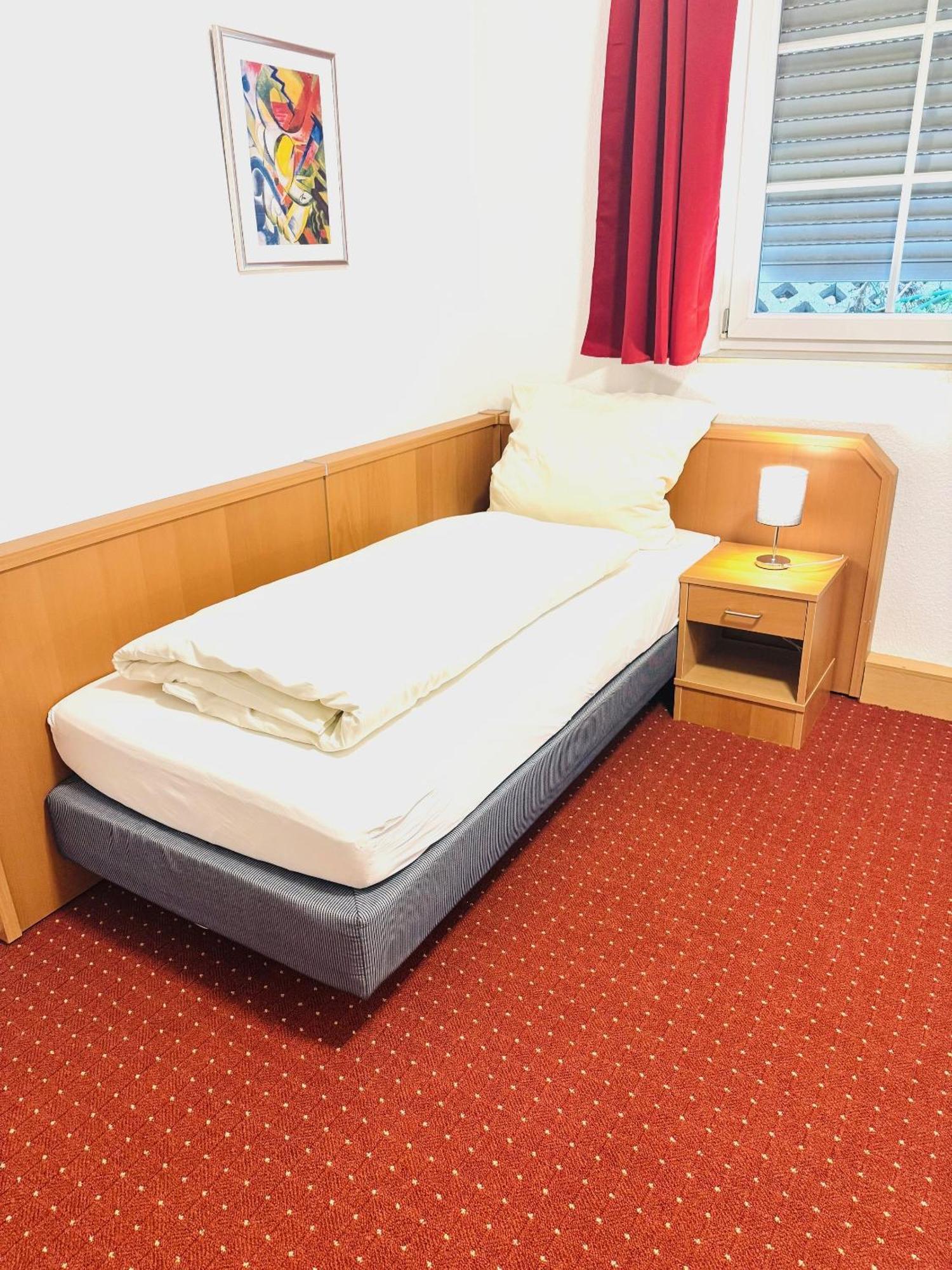 Hotel Am Weyerhof Kerpen  Ngoại thất bức ảnh